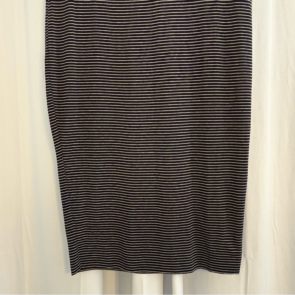 Vince Camuto NWT Black White Striped Midi Skirt Raw Hem Women’s Small - Picture 7 of 9